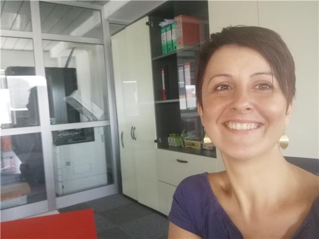 Laureata in Scienze della Traduzione impartisce lezioni private di inglese tedesco e materie letterarie a studenti delle scuola medie inferiori e supe