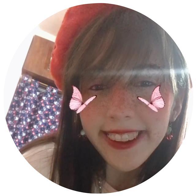 Hola! Soy Luz y doy clases particular de naturales, sociales, lengua y matemática! Estoy a disposición de cualquier persona 💗