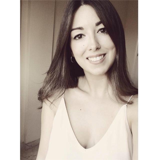 Profesora y apoyo extraescolar con experiencia y buena habilidad para explicar así como para enseñar e incluir en las clases técnicas de estudio. especialmente he dado clases a niños y niñas de educación infantil, primaria y eso