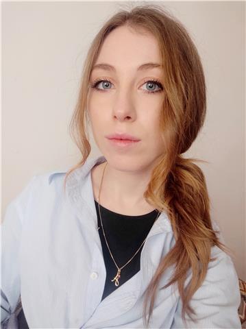 Ragazza ucraina insegna lingua russa, spagnola o inglese a brescia e desenzano