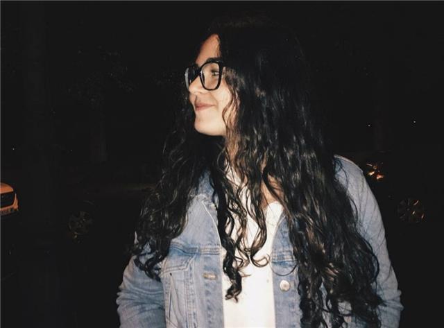 Estudiante que ofrece clases a niños de un rango de entre 6-11 años. cualquier materia