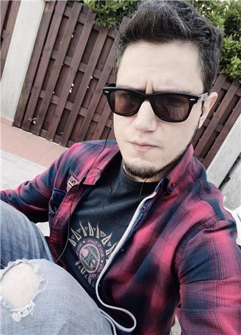 Laureando impartisce ripetizioni di italiano, latino, greco e storia