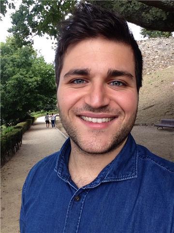 Ofrécense clases de historia, xeografía e historia da arte