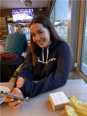 Doy clases particulares en la biblioteca de todo tipo de materia a niños/as de 1º, 2º y 3º de la eso por 10€ la hora