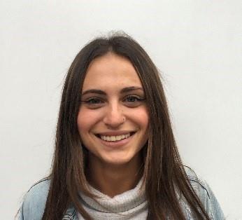 Estudiante de administración con los 4 años de la eso en bilingüe aprobada con grandes notas, se ofrece para dar clases de inglés