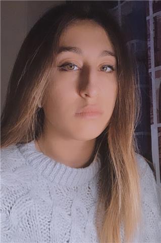 Ex studentessa liceo volta offre ripetizioni a liceali