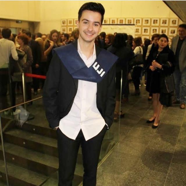 Universitario ofrece clases de primaria, secundaria y bachillerato social