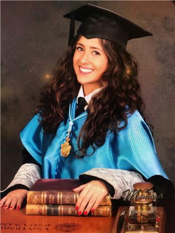 Doy clases de matemáticas de educación primaria. no obstante, también puedo impartir el resto de materias sin problema