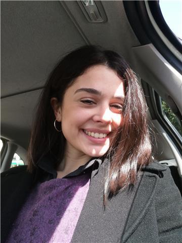 Dottoressa in Mediazione Linguistica e culturale impartisce lezioni di inglese, francese e spagnolo
