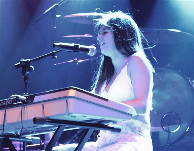 Doy clases de guitarra y canto, para niños y adultos