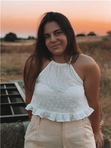 Estudiante de magisterio ofrece clases de geografía para niños