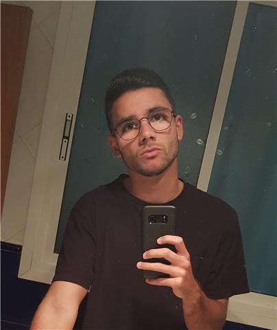 Estudiante de marketing puedo enseñar matemáticas, lengua, geografía, inglés, etc, para alumnos de primaria y eso