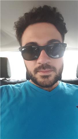 Studente di ingegneria dell'automazione impartisce lezioni private di matematica e fisica