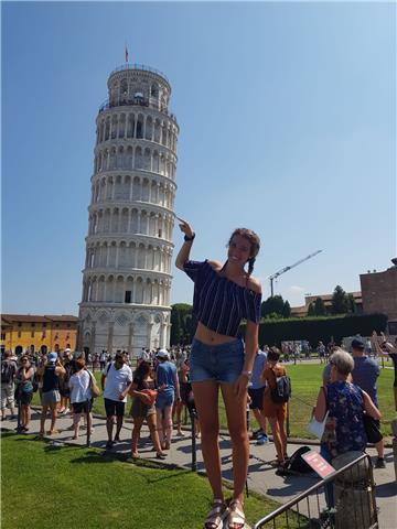 Studentessa ingegneria aerospaziale offre ripetizioni di matematica e fisica per studenti di scuole medie e superiori