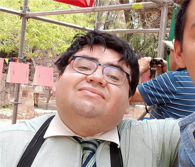 Mi nombre es Cristian Antonio Angel Moyano, soy docente de preuniversitario desde 2006 donde he realizado clases de Biología, Química y Física. 
He tenido gratas experiencias haciendo clases y compartiendo con estudiantes de tercero y cuarto medio.
 Soy l