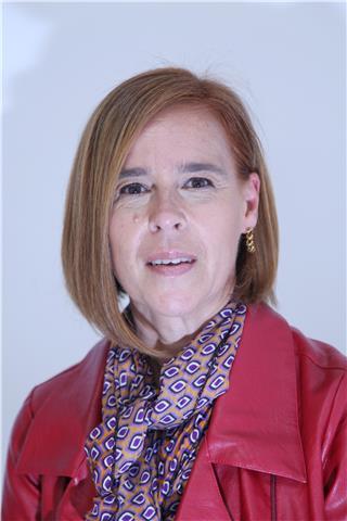 diplomata interprete traduttrice alla SSIT di Roma si offre per lezioni di inglese private o di gruppo e traduzioni