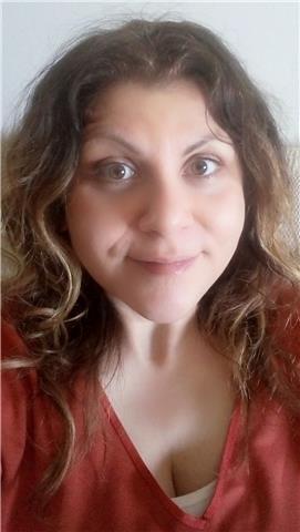 Sono una psicologa e un' insegnante con esperienza decennale nei disturbi dell'apprendimento scolastico. la mia metodologia è pratica e ludica. la scuola deve divertire!