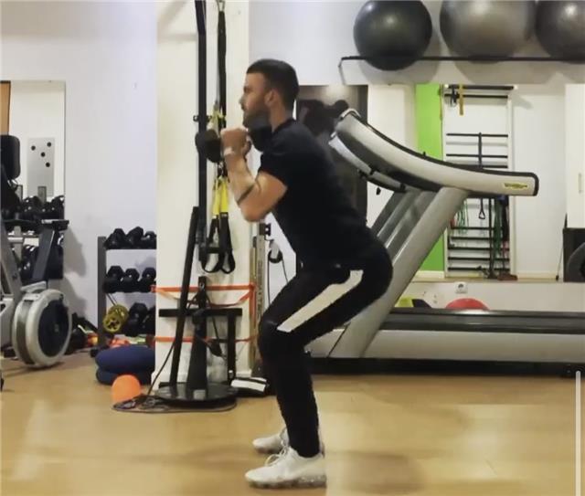 Ofrezco entrenamientos personales a domicilio (material incluido) zona madrid y alrededores