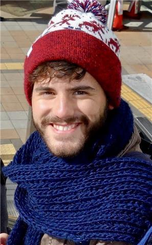 Estudiante de Bates College (EE.UU.) da clases de inglés individuales