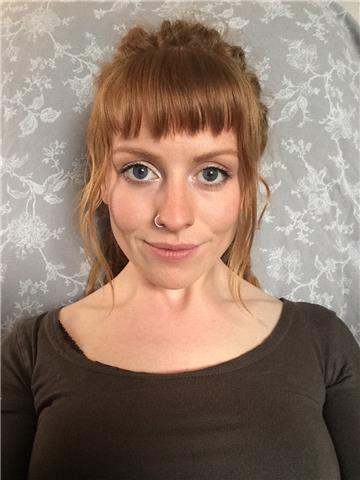 English practice in the province of Brescia.
I'm a girl from the Faroe Islands with excellent knowledge of both written and spoken English. I have gained my skills through school, media and through my travels around the world, and would love to share them
