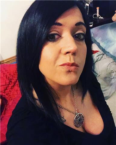 Ex liceale classica impartisce lezioni di italiano per livello scuole medie inferiori e superiori