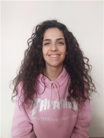 Universitaria cursando el grado en Historia del Arte ofrece clases de historia e historia del arte a alumnos de la ESO y bachillerato