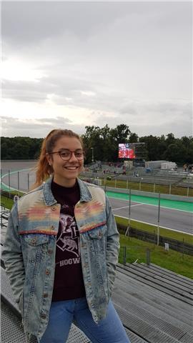 ! Mi chiamo Elisa e sono una studentessa universitaria, hai bisogno di un supporto per lo studio e compiti? Non esitare a contattarmi per accordarci su materia, orari e prezzi :)
