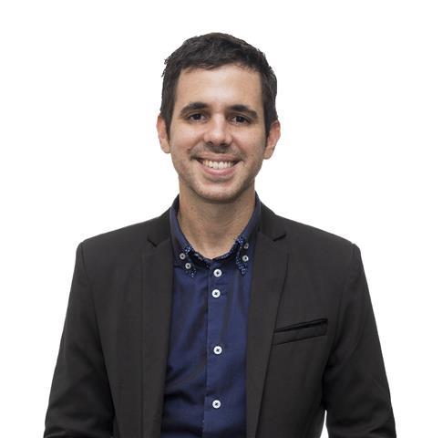 Doy clases de máquinas eléctricas, accionamiento, modelación de sistemas eléctricos, energía solar fotovoltica y térmica, energía eólica y fotografía