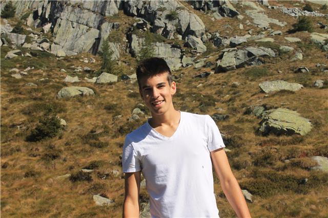 Studente universitario offre lezioni in matematica per studenti fino al quarto anno di superiori