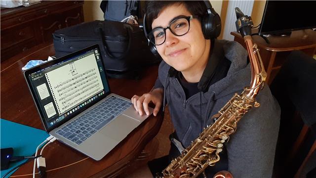 Doy clases particulares de saxofón, lenguaje musical y de repaso de historia de la música o en cualquiera de sus vertientes