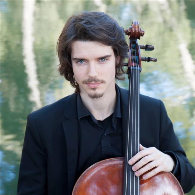 Classes de violoncel online. ara és l'hora de posar-s'hi!