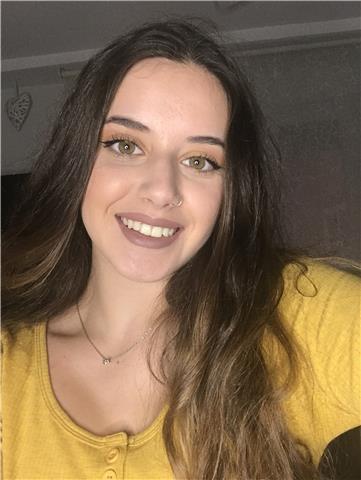 Estudiante de derecho, dispuesta a dar clases de lengua castellana y literatura a estudiantes que tengan dificultades en la materia. mi punto más fuerte en esta materia es la sintaxis