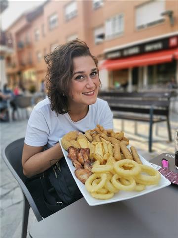 Profesora gastronomía española y de fusión