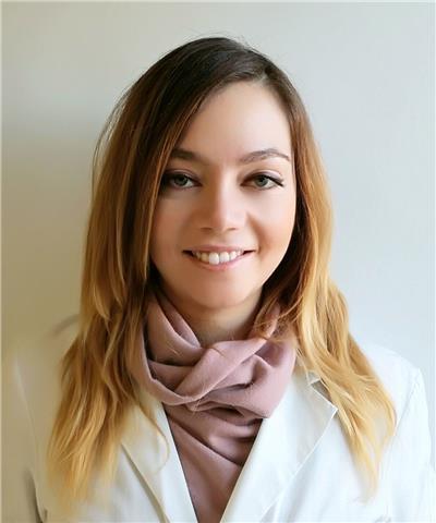 Insegnante specializzata nel settore scientifico per lezioni private in biologia, anatomia, genetica, chimica, biochimica e scienze biologiche