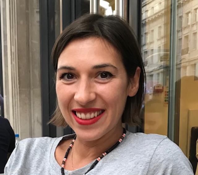 Ciao! Mi chiamo Michela. Ho un Diploma di Liceo Classico e ho vissuto 10 anni a Londra. Impartisco lezioni private di Inglese scritto e conversazione a bambini e adulti. Contattami senza impegno
