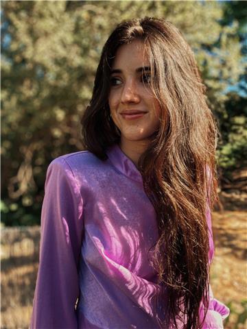 Estudiante de marketing y comunicación se presta a dar clases sobre sociales, lengua e historia