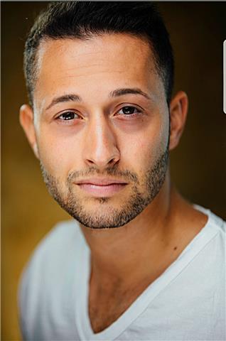 Insegnante con decennale esperienza lavorativa negli stati uniti ed inghilterra impartisce ripetizioni di inglese per medie, superiori ed università.
recupero debiti, aiuto compiti, preparazione esami ielts / cambridge, inglese lavorativo, conversazione i