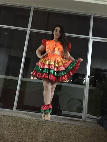 Clases personales o grupales de danza. Quieres aprender a bailar ? Contáctame