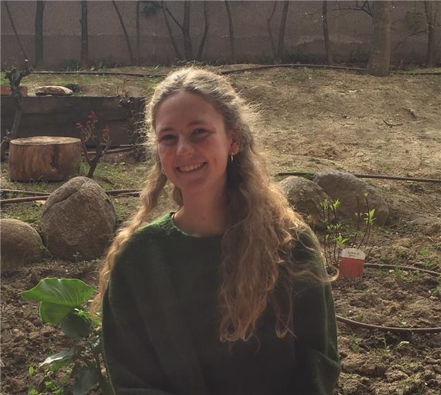 Doy clases particulares de quimica, pero también de matematicas, biologia, francés, etc. estudiante de medicina, 3 curso, experiencia:5 años de profe