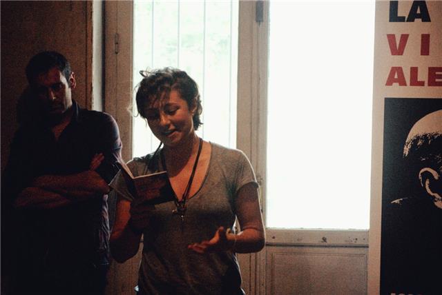 Estudiante universitaria ofrece clases de lengua y literatura, lectura, escritura creativa... y filosofía, mates, inglés, física y química hasta 4ºeso