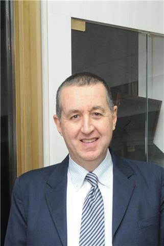 Insegnante corsi serali provinciali, ho molta pazienza nell'insegnamento di questa lingua affascinante ed antica e piena di regole