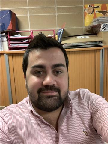 Profesor de primaria, puedo impartir todo el currículum de primaria