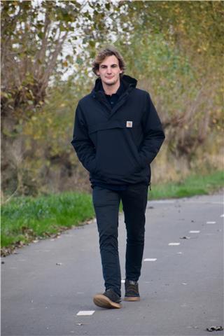 Jeune diplômé en illustration donne cours de dessin à domicile à Bruxelles