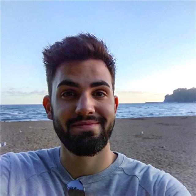 Profesor de repaso de quimica, biología, mates y física con mas de 9 años de experiencia en academia y a domicilio se ofrece para clases (online es posible también)