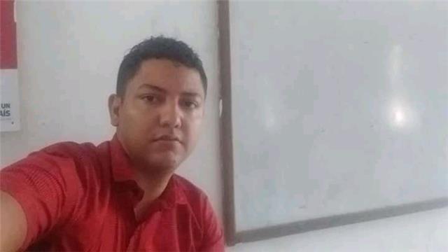 Profesor de Tecnología e Informática, alfabetización en el buen uso de las Tecnologías