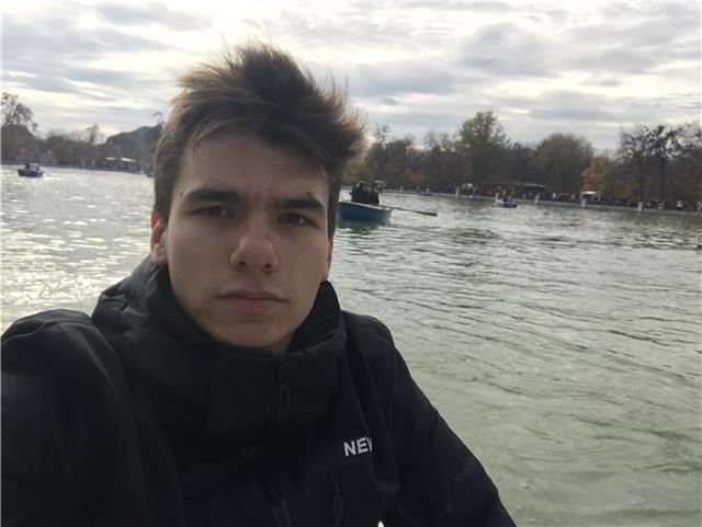 Doy clases particulares de refuerzo y apoyo para niños de primaria. en la actualidad curso 1 de bachillerato. mi método: organización y disfrutar