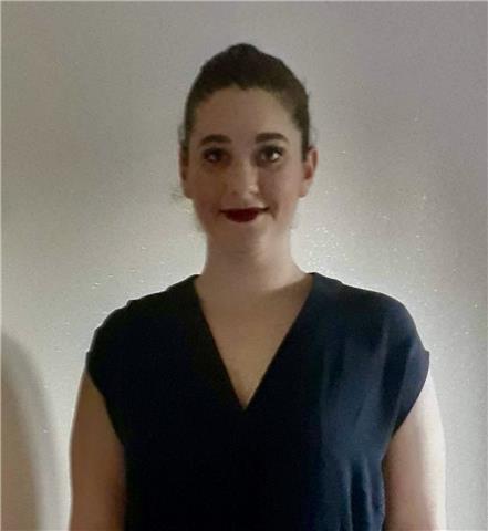 Diplomata liceo linguistico, Laureanda in Scienze politiche sociali ed internazionali offre ripetizioni di inglese