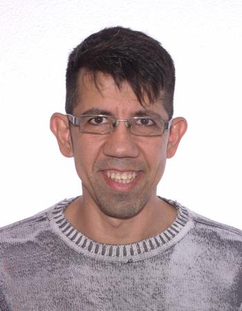 Doy clases de matemáticas e informática