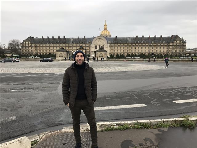 Profesor especialidad en geografía e historia