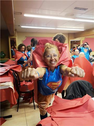 Doy clases particulares de ciencias,. etc soy enfermera y preparo las clases individualizadamente según se necesite, me gusta la enseñanza,1@ 2@